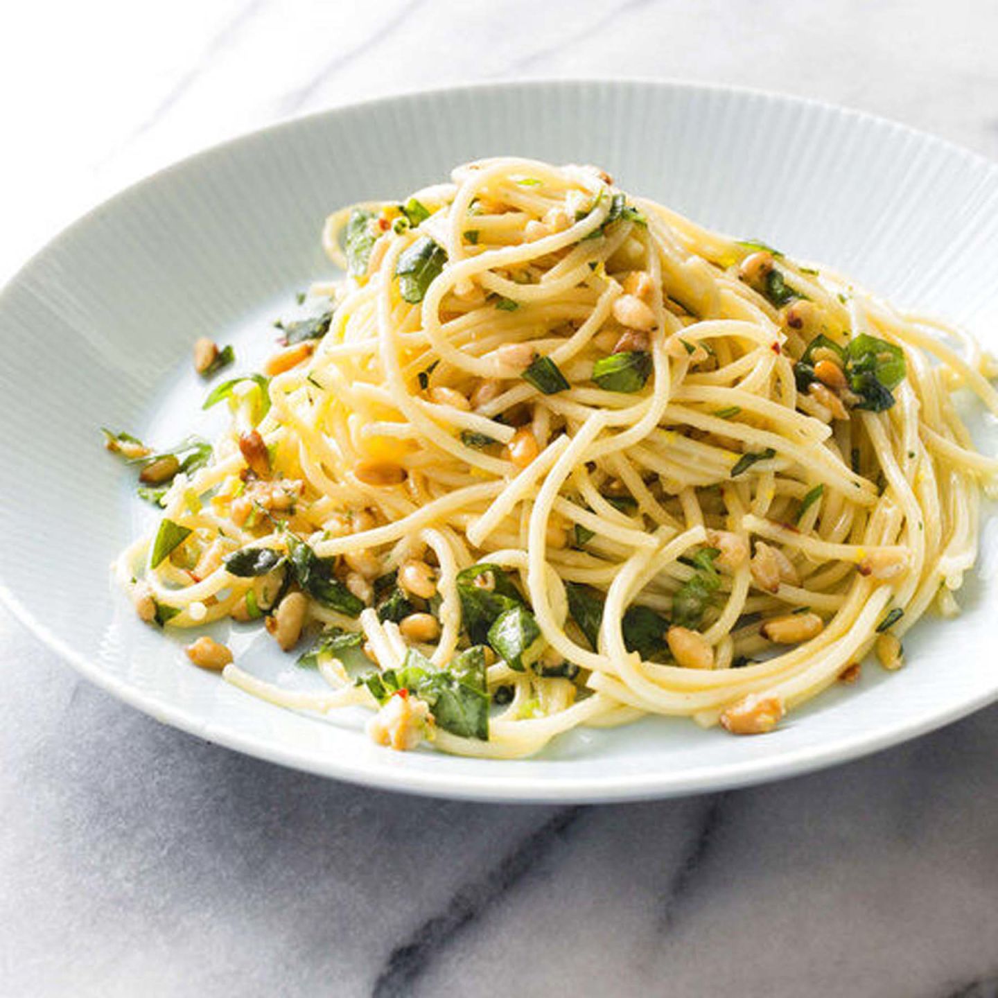 Garlicky spaghetti